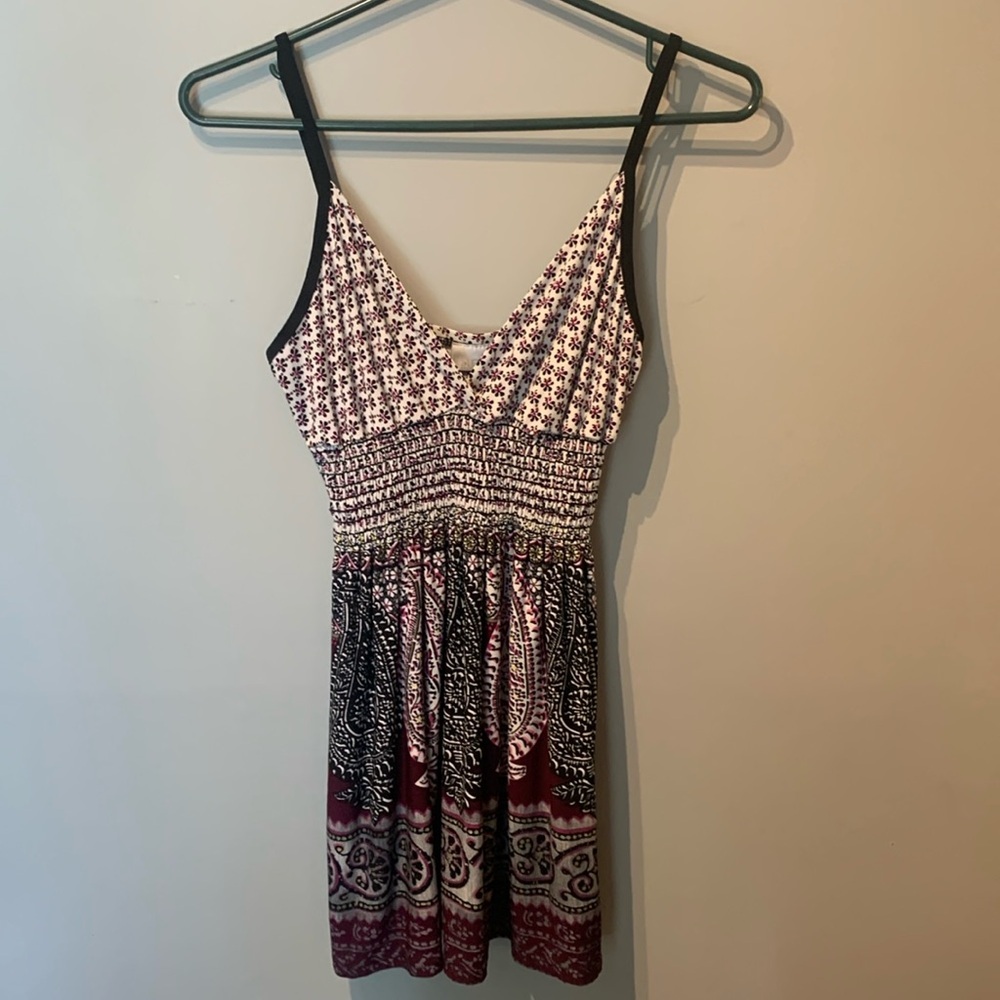 Suzy Shier Purple And White Tank Top